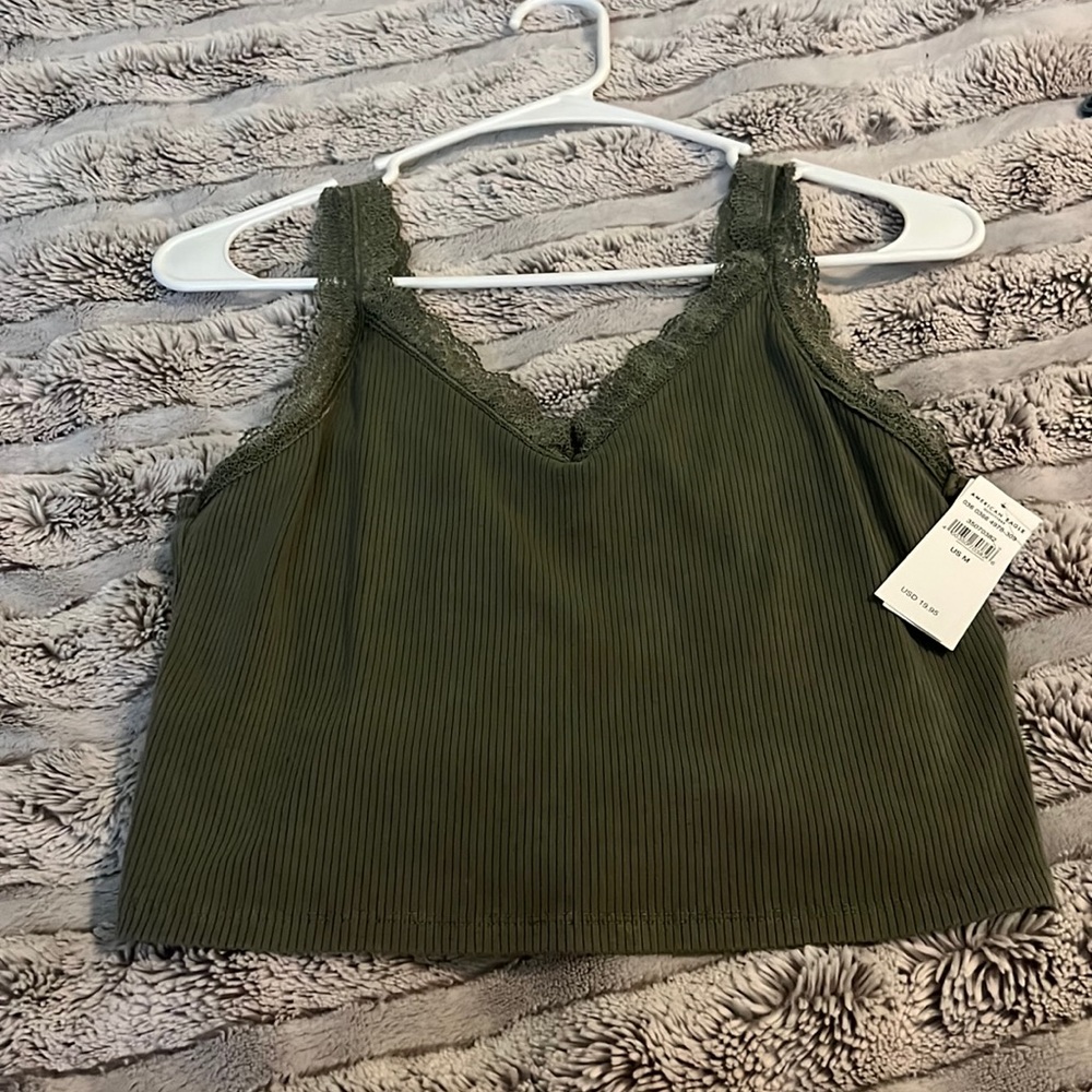 Such a cute green crop tank!